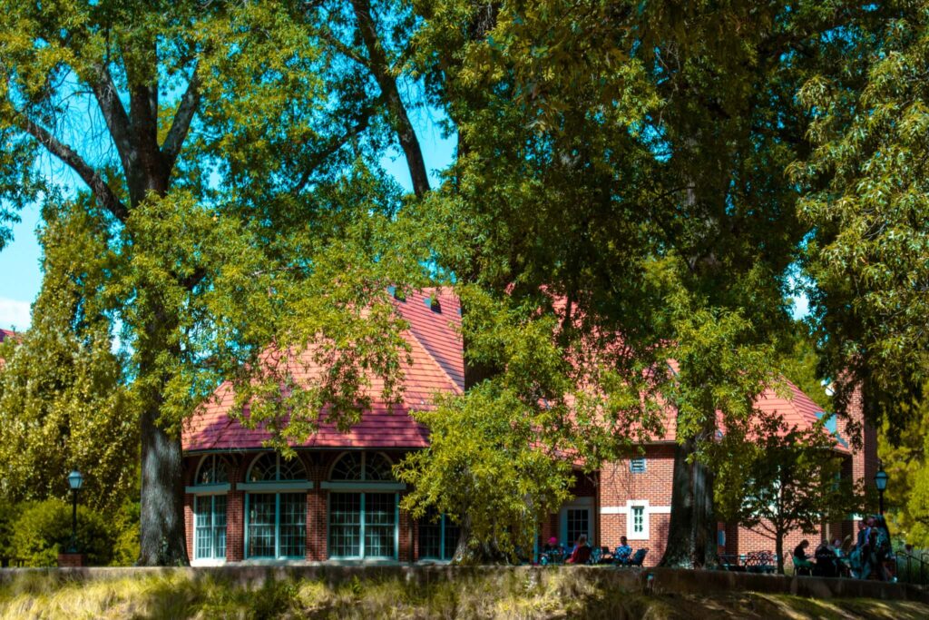 Brick exterior of Bertie Wilson Murphy building.